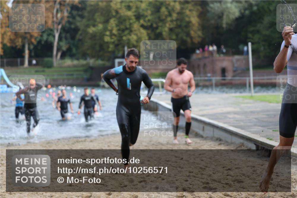13.09.2026 - Stadtparktriathlon Mo-Foto http://msf.ph/oto/10256571 13.09.2026 10:51:42 Schwimmen 595, 603, 633, 644, 646, 656, 660, 664, 671, 686, 697, 702 meine-sportfotos.de