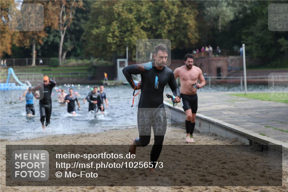 13.09.2026 - Stadtparktriathlon Mo-Foto http://msf.ph/oto/10256573 13.09.2026 10:51:42 Schwimmen 595, 603, 633, 644, 646, 656, 660, 664, 671, 686, 697, 702 meine-sportfotos.de