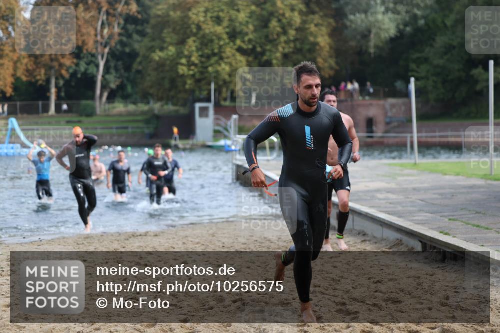 13.09.2026 - Stadtparktriathlon Mo-Foto http://msf.ph/oto/10256575 13.09.2026 10:51:43 Schwimmen 595, 603, 644, 646, 656, 660, 664, 671, 686, 697, 702 meine-sportfotos.de