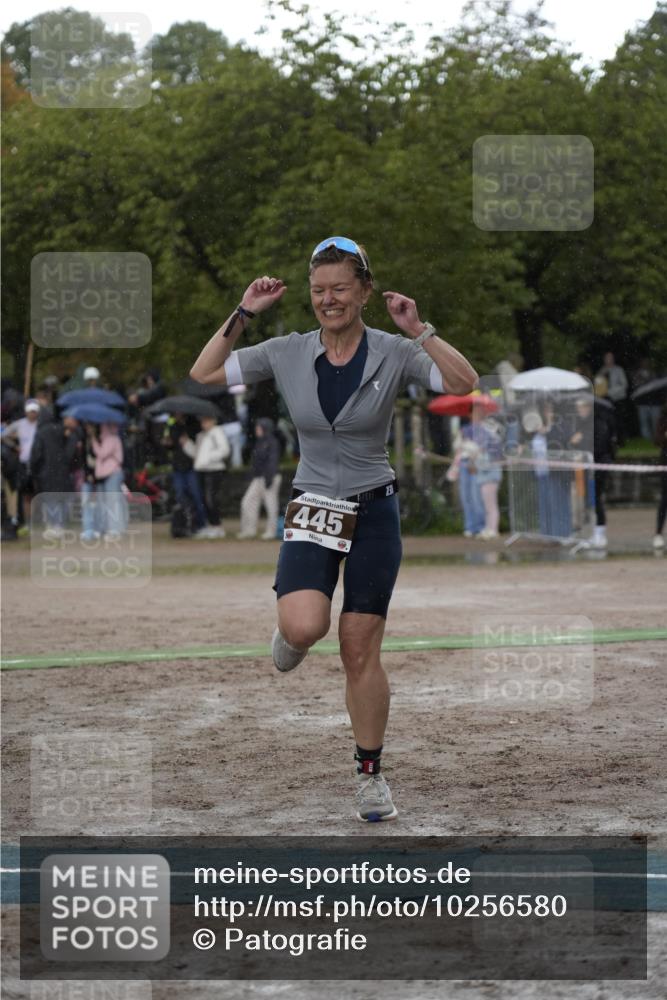 13.09.2026 - Stadtparktriathlon Patografie http://msf.ph/oto/10256580 13.09.2026 11:43:25 Ziel 445, 486 meine-sportfotos.de