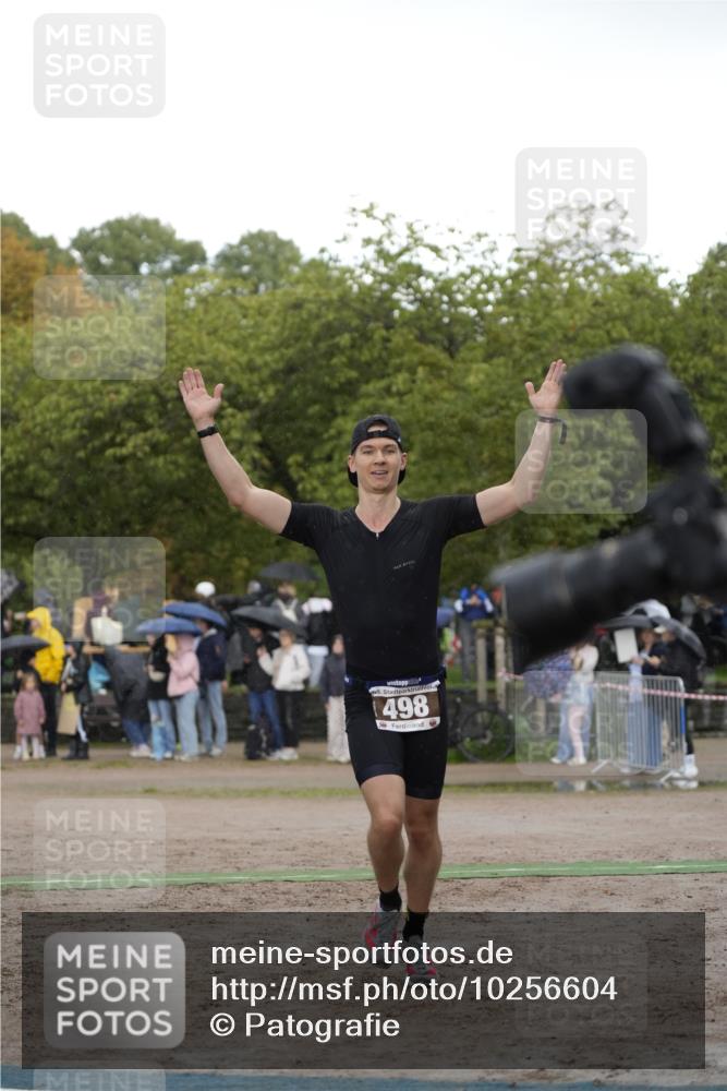 13.09.2026 - Stadtparktriathlon Patografie http://msf.ph/oto/10256604 13.09.2026 11:44:46 Ziel 498 meine-sportfotos.de
