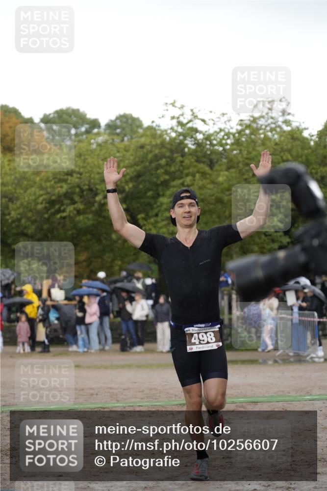 13.09.2026 - Stadtparktriathlon Patografie http://msf.ph/oto/10256607 13.09.2026 11:44:46 Ziel 498 meine-sportfotos.de