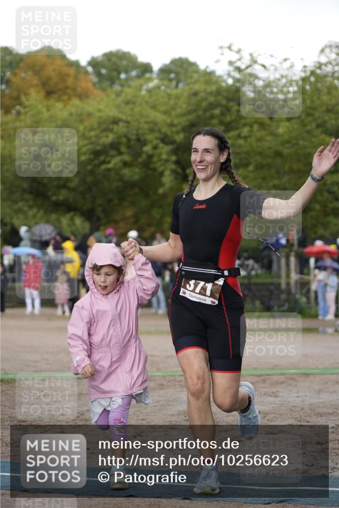 13.09.2026 - Stadtparktriathlon Patografie http://msf.ph/oto/10256623 13.09.2026 11:45:26 Ziel 371 meine-sportfotos.de