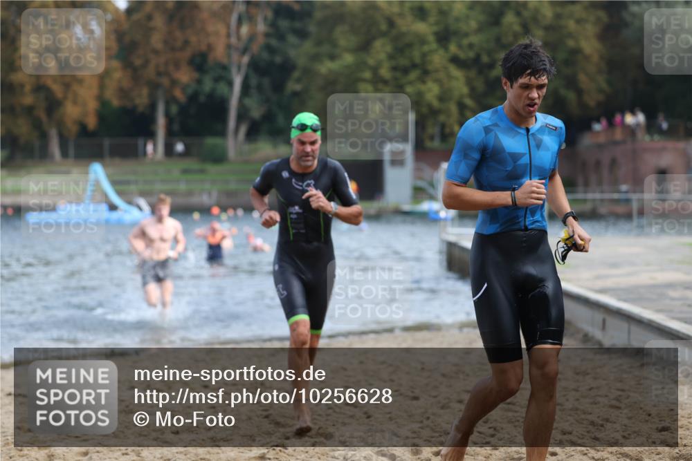 13.09.2026 - Stadtparktriathlon Mo-Foto http://msf.ph/oto/10256628 13.09.2026 10:51:54 Schwimmen 629, 644, 646, 664, 686, 697 meine-sportfotos.de