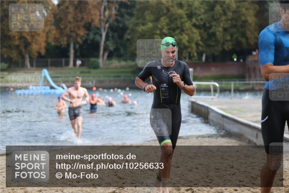 13.09.2026 - Stadtparktriathlon Mo-Foto http://msf.ph/oto/10256633 13.09.2026 10:51:54 Schwimmen 629, 644, 646, 664, 686, 697 meine-sportfotos.de