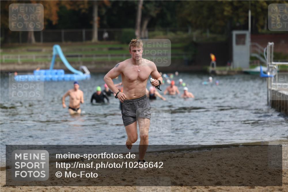 13.09.2026 - Stadtparktriathlon Mo-Foto http://msf.ph/oto/10256642 13.09.2026 10:51:56 Schwimmen 629, 646, 664, 686, 697, 1797 meine-sportfotos.de