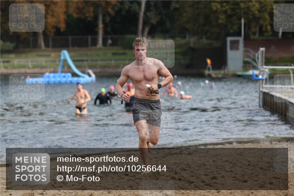 13.09.2026 - Stadtparktriathlon Mo-Foto http://msf.ph/oto/10256644 13.09.2026 10:51:56 Schwimmen 629, 646, 664, 686, 697, 1797 meine-sportfotos.de
