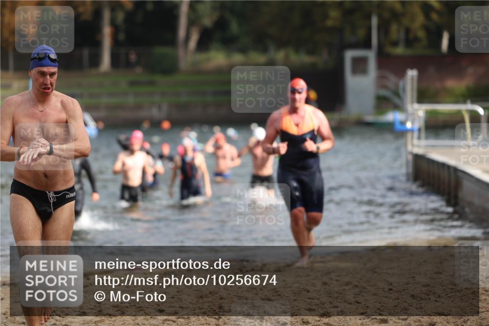 13.09.2026 - Stadtparktriathlon Mo-Foto http://msf.ph/oto/10256674 13.09.2026 10:52:08 Schwimmen 590, 597, 605, 678, 1797 meine-sportfotos.de