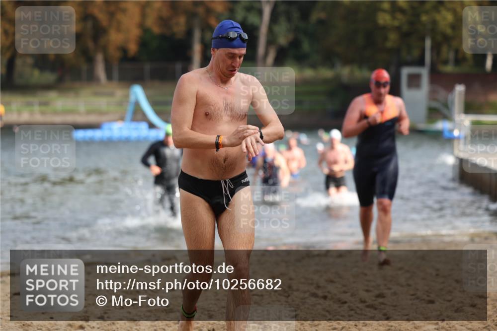 13.09.2026 - Stadtparktriathlon Mo-Foto http://msf.ph/oto/10256682 13.09.2026 10:52:09 Schwimmen 590, 597, 599, 605, 678, 1797 meine-sportfotos.de