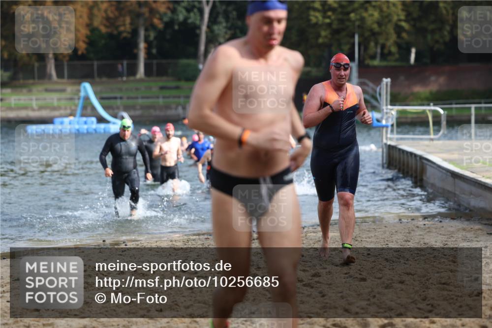 13.09.2026 - Stadtparktriathlon Mo-Foto http://msf.ph/oto/10256685 13.09.2026 10:52:09 Schwimmen 590, 597, 599, 605, 678, 1797 meine-sportfotos.de