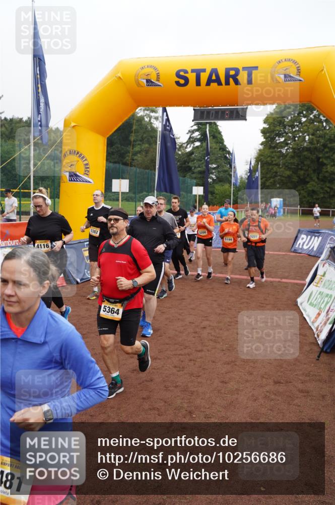 13.09.2026 - Airport Race Dennis Weichert http://msf.ph/oto/10256686 13.09.2026 10:01:38 Laufen  meine-sportfotos.de