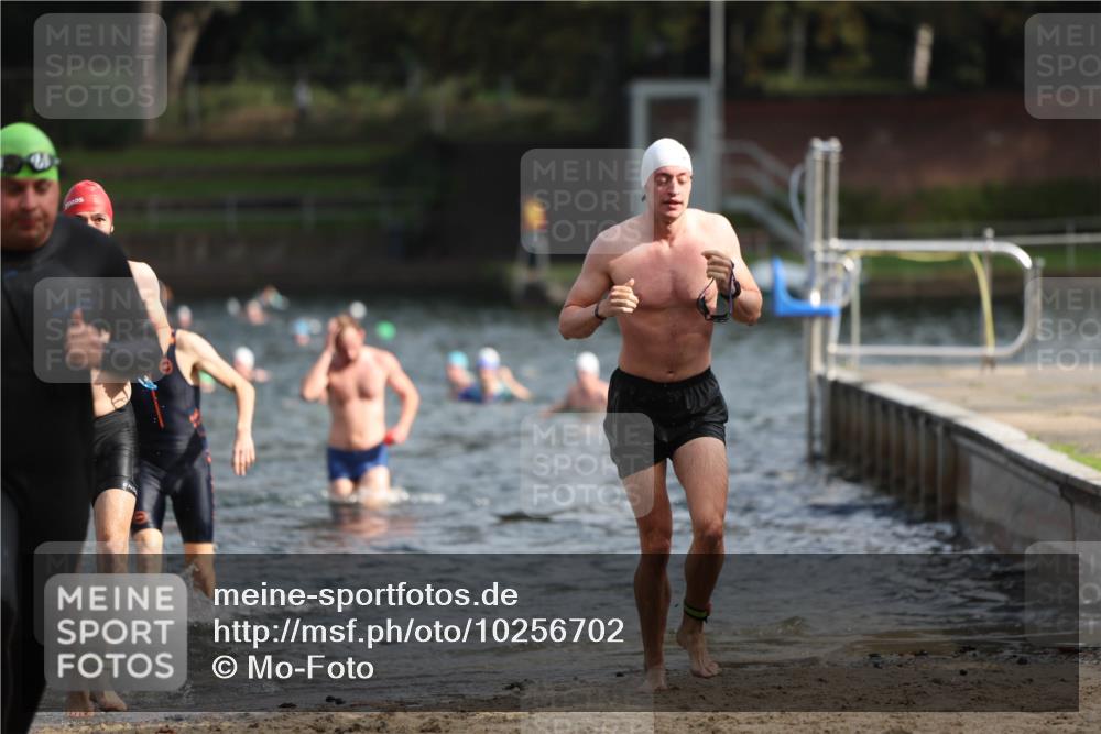 13.09.2026 - Stadtparktriathlon Mo-Foto http://msf.ph/oto/10256702 13.09.2026 10:52:14 Schwimmen 590, 597, 599, 605, 668, 676, 678 meine-sportfotos.de