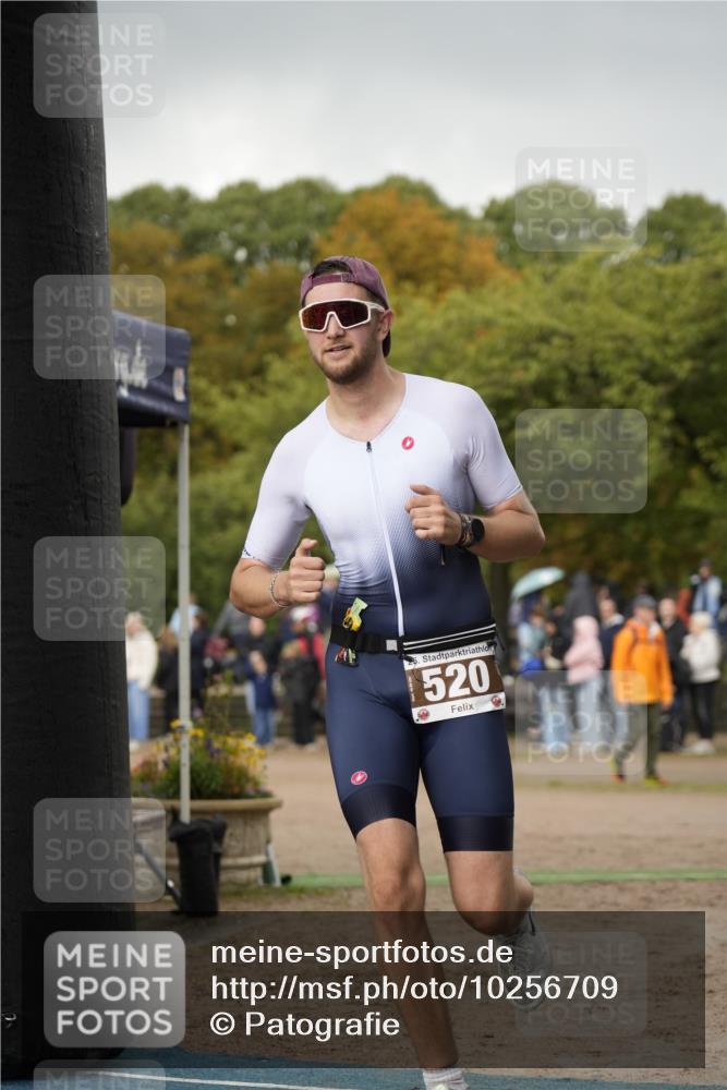 13.09.2026 - Stadtparktriathlon Patografie http://msf.ph/oto/10256709 13.09.2026 11:47:32 Ziel 456, 520 meine-sportfotos.de