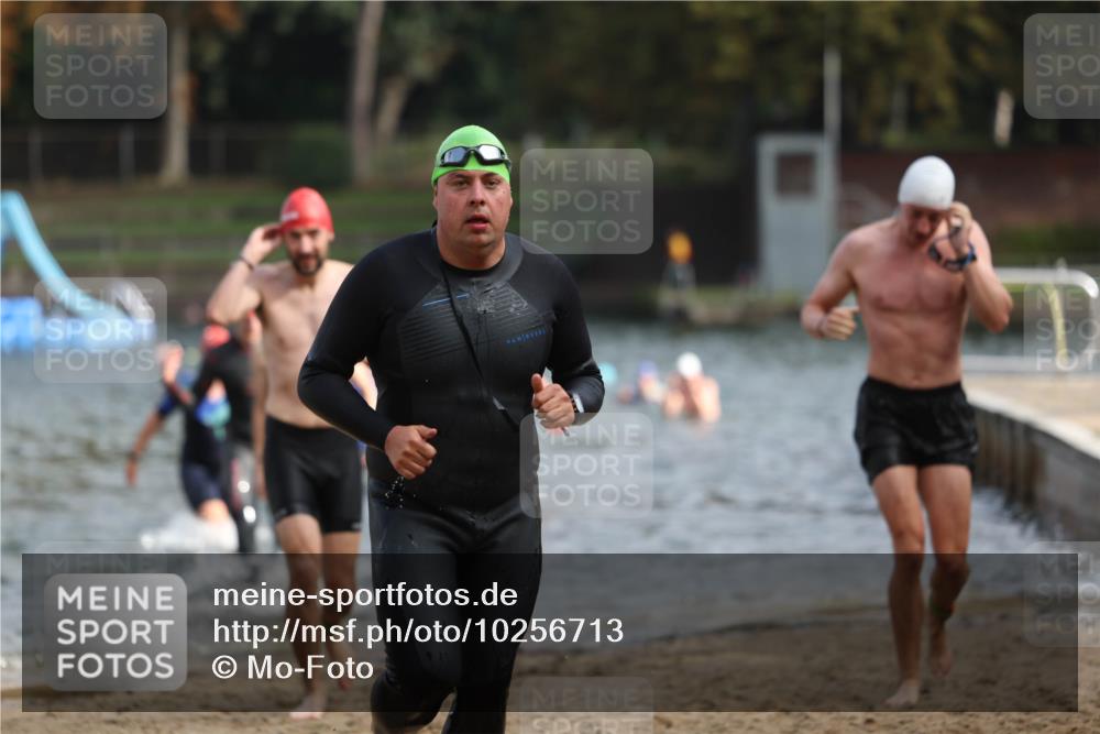 13.09.2026 - Stadtparktriathlon Mo-Foto http://msf.ph/oto/10256713 13.09.2026 10:52:15 Schwimmen 590, 597, 599, 605, 668, 676, 678 meine-sportfotos.de