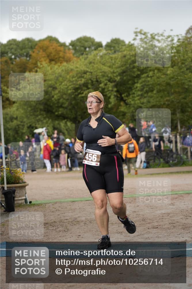 13.09.2026 - Stadtparktriathlon Patografie http://msf.ph/oto/10256714 13.09.2026 11:47:37 Ziel 456, 520 meine-sportfotos.de