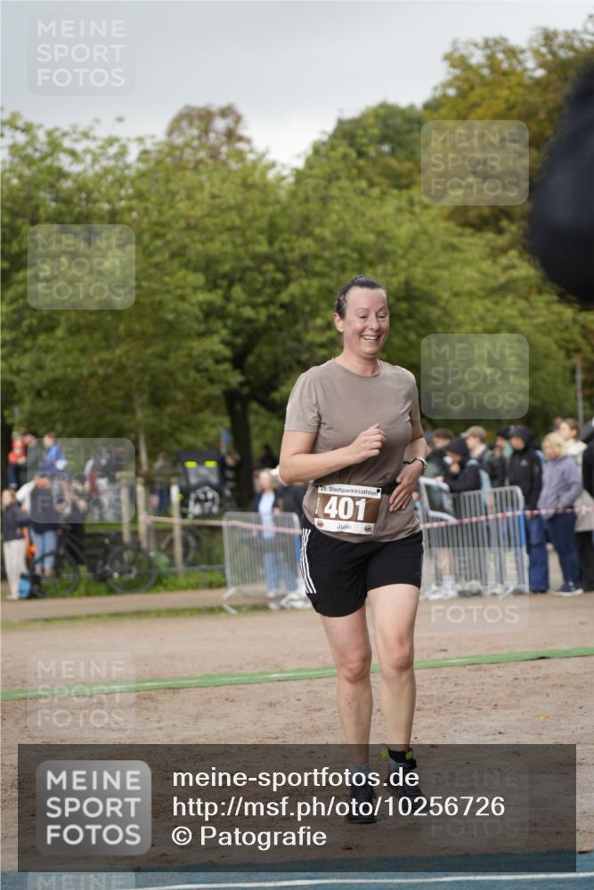 13.09.2026 - Stadtparktriathlon Patografie http://msf.ph/oto/10256726 13.09.2026 11:48:23 Ziel 376, 401 meine-sportfotos.de