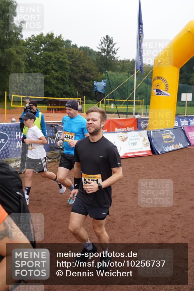 13.09.2026 - Airport Race Dennis Weichert http://msf.ph/oto/10256737 13.09.2026 10:01:42 Laufen  meine-sportfotos.de