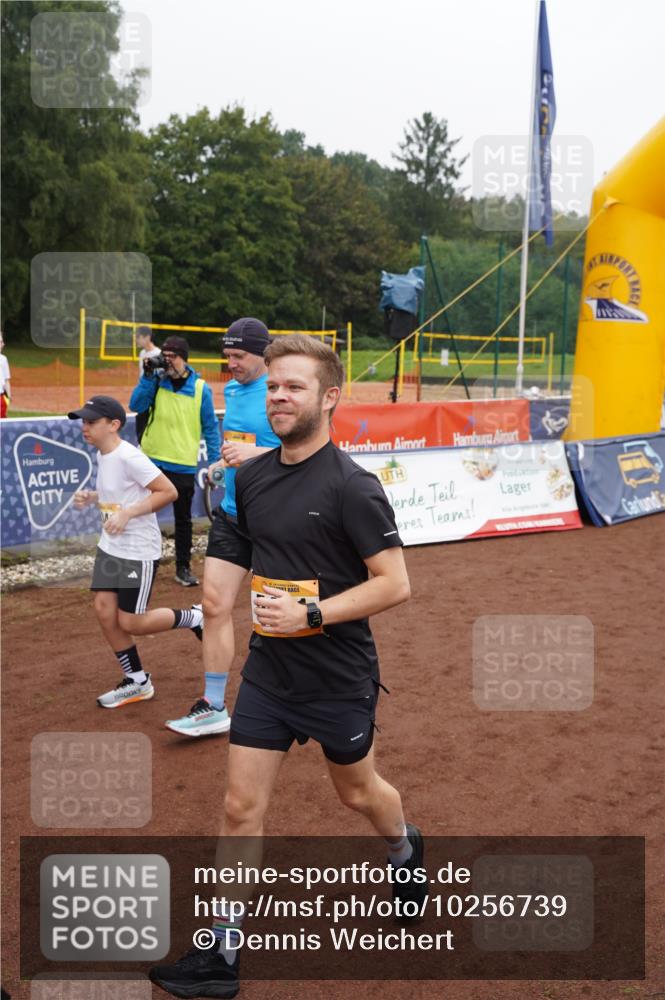 13.09.2026 - Airport Race Dennis Weichert http://msf.ph/oto/10256739 13.09.2026 10:01:42 Laufen  meine-sportfotos.de
