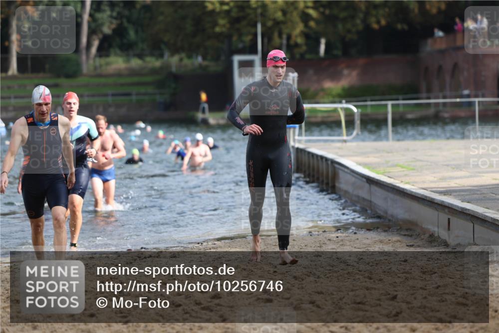 13.09.2026 - Stadtparktriathlon Mo-Foto http://msf.ph/oto/10256746 13.09.2026 10:52:19 Schwimmen 590, 597, 599, 649, 668, 674, 676, 678, 684 meine-sportfotos.de