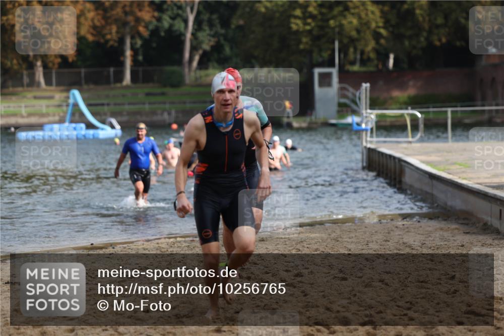 13.09.2026 - Stadtparktriathlon Mo-Foto http://msf.ph/oto/10256765 13.09.2026 10:52:22 Schwimmen 590, 597, 599, 649, 668, 674, 676, 677, 684 meine-sportfotos.de