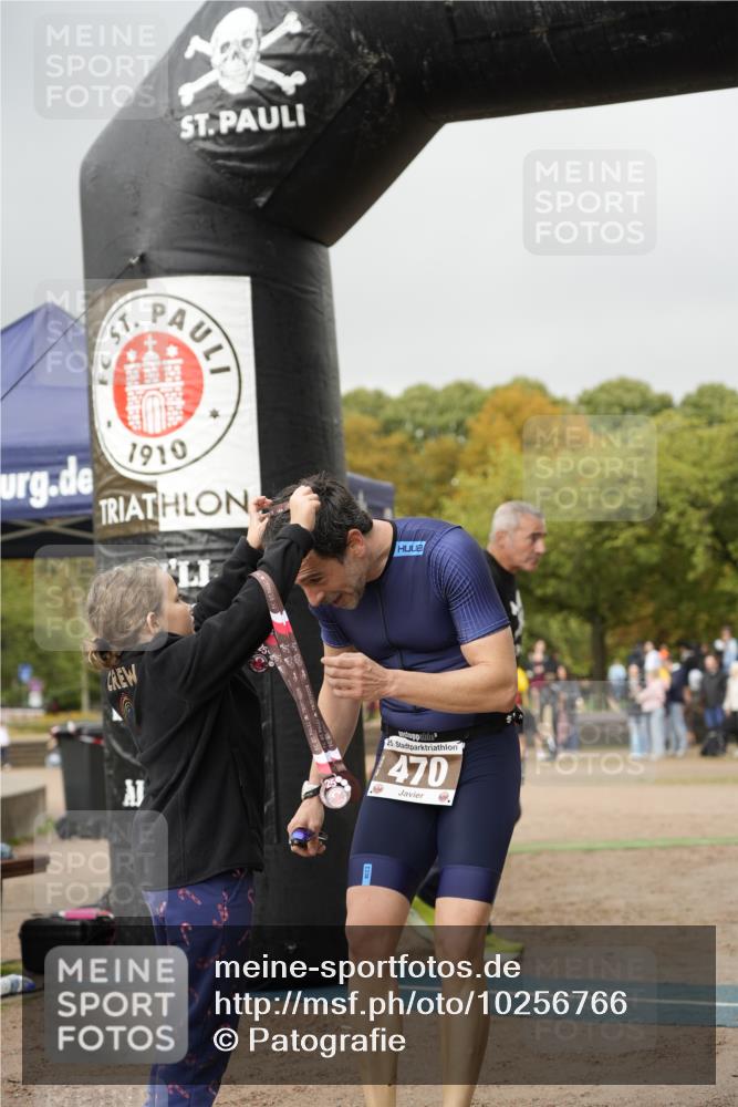 13.09.2026 - Stadtparktriathlon Patografie http://msf.ph/oto/10256766 13.09.2026 11:48:55 Ziel 470 meine-sportfotos.de