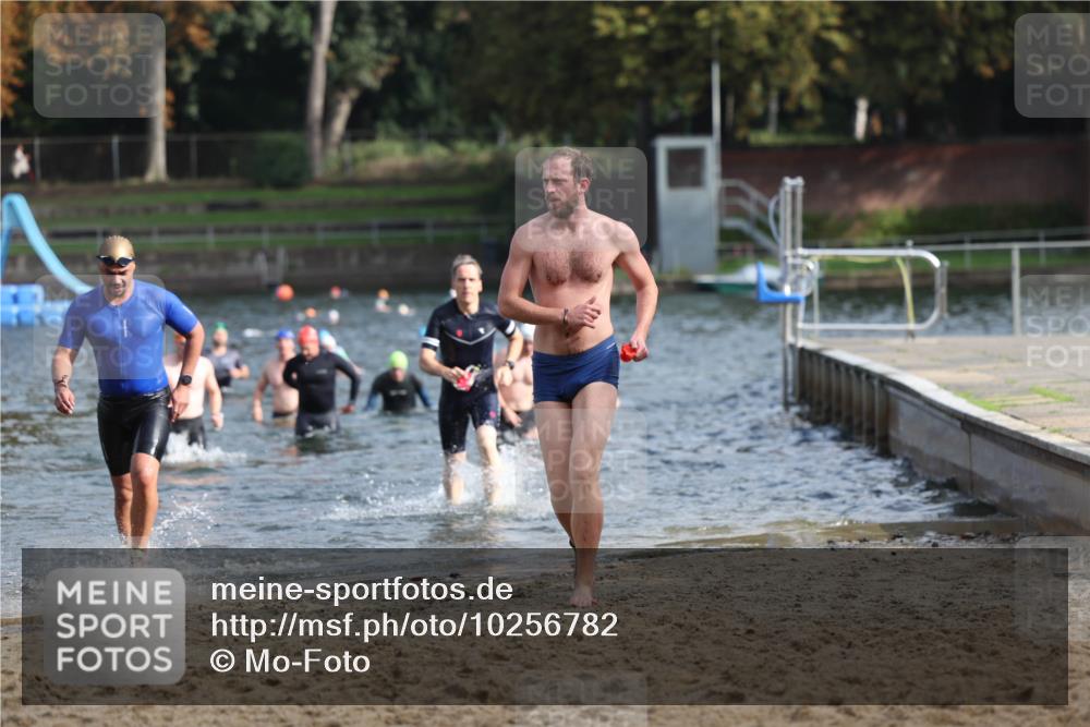 13.09.2026 - Stadtparktriathlon Mo-Foto http://msf.ph/oto/10256782 13.09.2026 10:52:26 Schwimmen 599, 649, 662, 668, 674, 676, 677, 684 meine-sportfotos.de