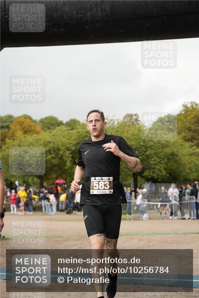 13.09.2026 - Stadtparktriathlon Patografie http://msf.ph/oto/10256784 13.09.2026 11:51:17 Ziel 466, 508, 583 meine-sportfotos.de