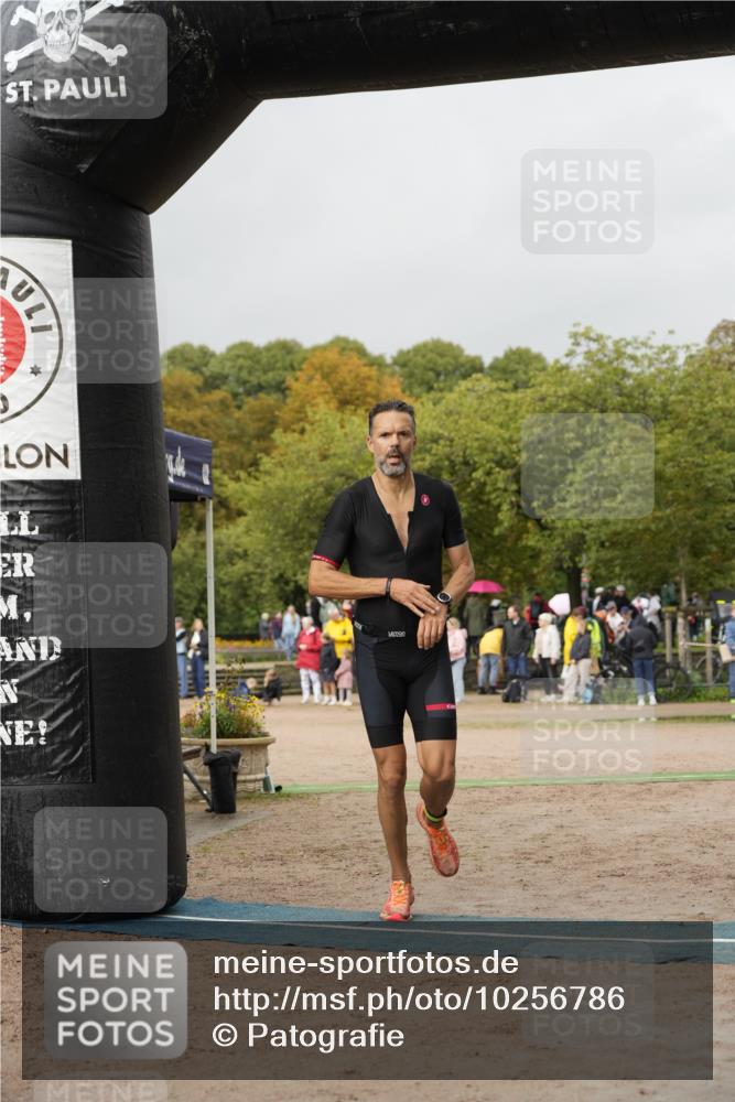 13.09.2026 - Stadtparktriathlon Patografie http://msf.ph/oto/10256786 13.09.2026 11:51:26 Ziel 640 meine-sportfotos.de