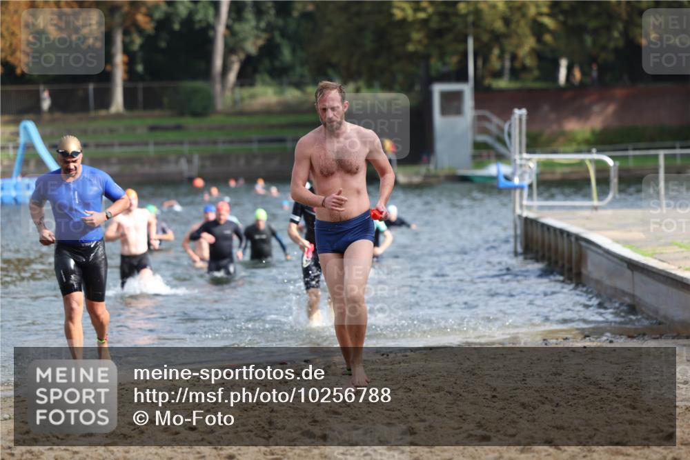 13.09.2026 - Stadtparktriathlon Mo-Foto http://msf.ph/oto/10256788 13.09.2026 10:52:27 Schwimmen 599, 649, 662, 668, 674, 676, 677, 684, 707 meine-sportfotos.de