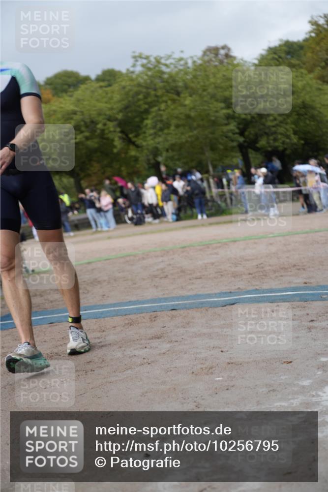 13.09.2026 - Stadtparktriathlon Patografie http://msf.ph/oto/10256795 13.09.2026 11:51:38 Ziel 403, 622 meine-sportfotos.de