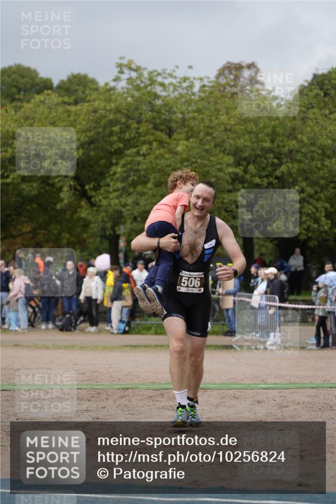13.09.2026 - Stadtparktriathlon Patografie http://msf.ph/oto/10256824 13.09.2026 11:51:57 Ziel 481, 482, 494, 506, 556 meine-sportfotos.de