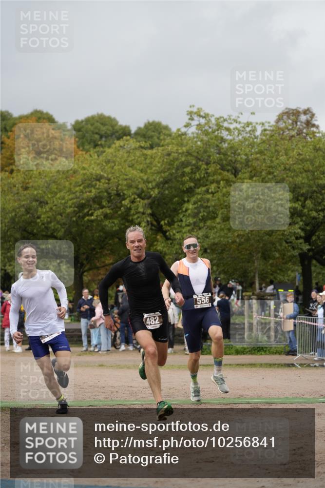 13.09.2026 - Stadtparktriathlon Patografie http://msf.ph/oto/10256841 13.09.2026 11:52:03 Ziel 481, 482, 506, 556 meine-sportfotos.de