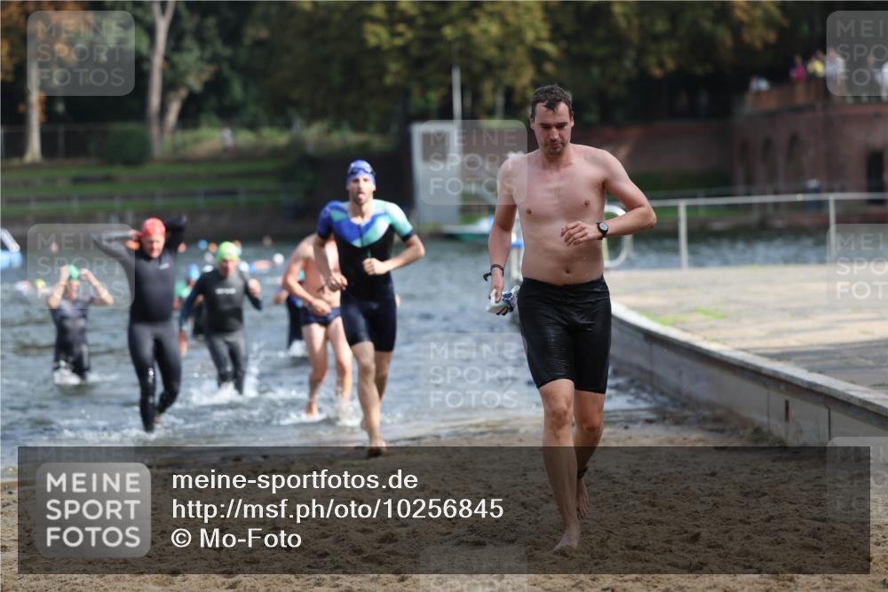 13.09.2026 - Stadtparktriathlon Mo-Foto http://msf.ph/oto/10256845 13.09.2026 10:52:37 Schwimmen 601, 626, 647, 649, 662, 677, 687, 707 meine-sportfotos.de