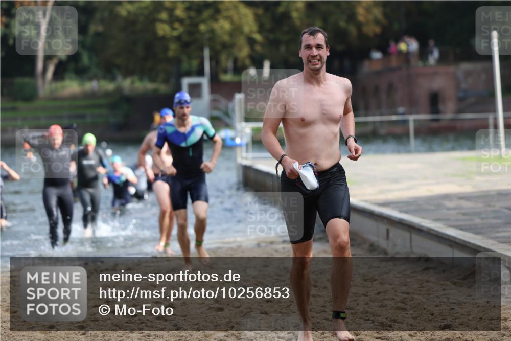 13.09.2026 - Stadtparktriathlon Mo-Foto http://msf.ph/oto/10256853 13.09.2026 10:52:38 Schwimmen 601, 626, 647, 662, 665, 677, 687, 699, 707 meine-sportfotos.de