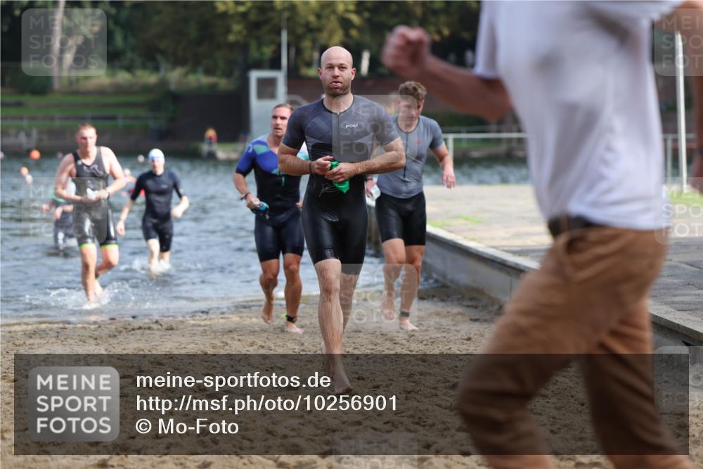 13.09.2026 - Stadtparktriathlon Mo-Foto http://msf.ph/oto/10256901 13.09.2026 10:52:49 Schwimmen 601, 606, 614, 626, 647, 665, 699, 1798 meine-sportfotos.de