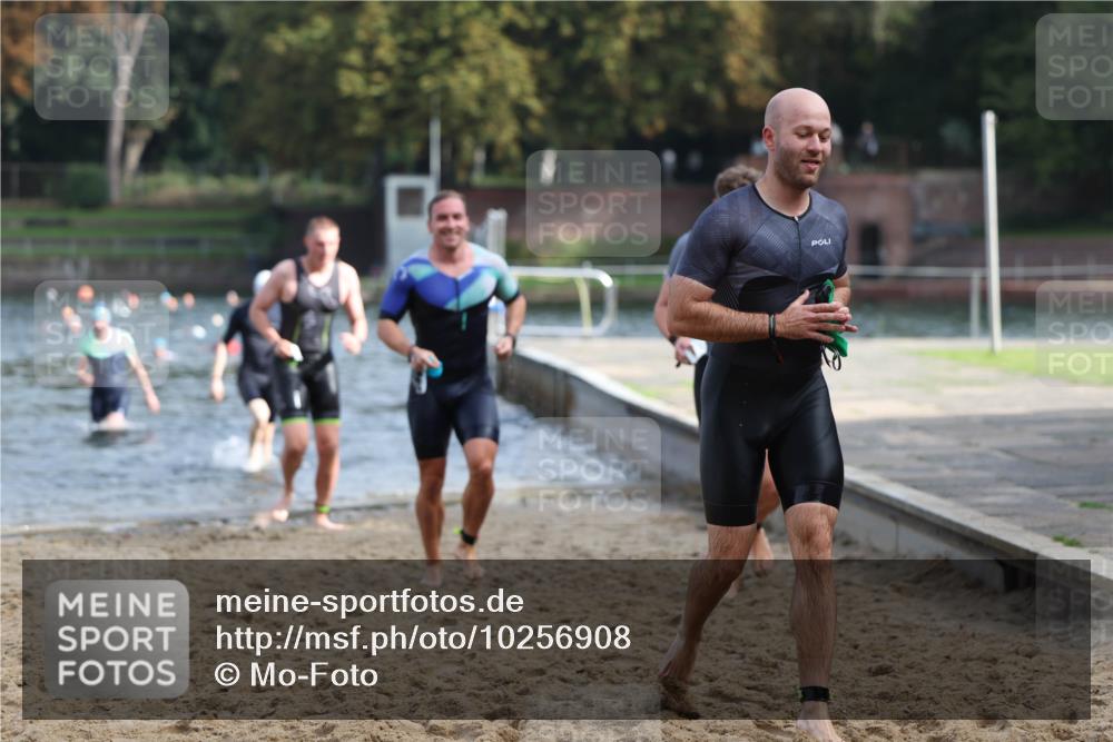 13.09.2026 - Stadtparktriathlon Mo-Foto http://msf.ph/oto/10256908 13.09.2026 10:52:50 Schwimmen 601, 606, 614, 626, 647, 665, 699, 1798 meine-sportfotos.de