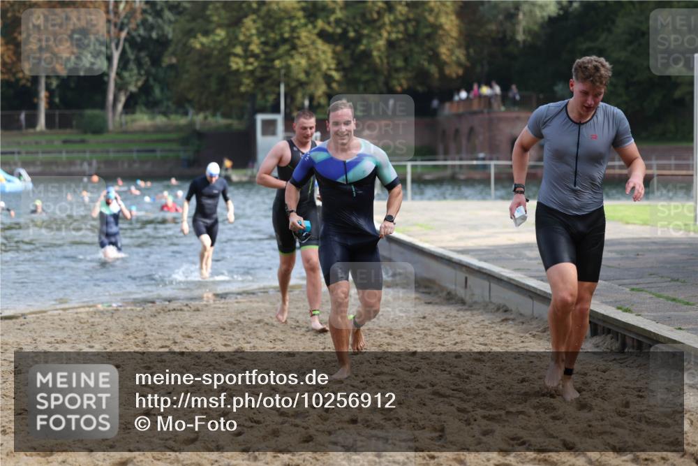 13.09.2026 - Stadtparktriathlon Mo-Foto http://msf.ph/oto/10256912 13.09.2026 10:52:51 Schwimmen 606, 614, 626, 665, 699, 1798 meine-sportfotos.de
