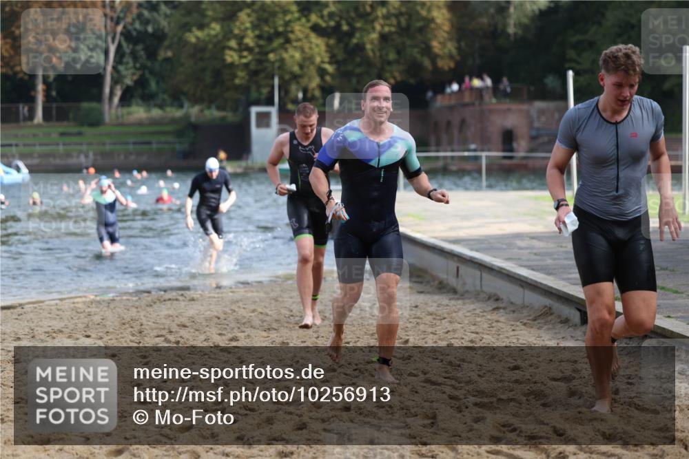 13.09.2026 - Stadtparktriathlon Mo-Foto http://msf.ph/oto/10256913 13.09.2026 10:52:51 Schwimmen 606, 614, 626, 665, 699, 1798 meine-sportfotos.de