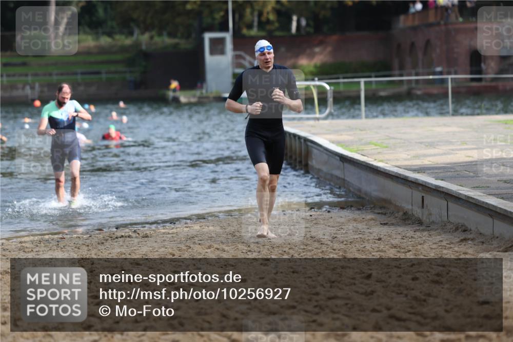13.09.2026 - Stadtparktriathlon Mo-Foto http://msf.ph/oto/10256927 13.09.2026 10:52:55 Schwimmen 606, 614, 665, 699, 1798 meine-sportfotos.de