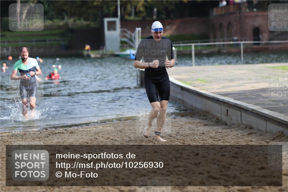 13.09.2026 - Stadtparktriathlon Mo-Foto http://msf.ph/oto/10256930 13.09.2026 10:52:55 Schwimmen 606, 614, 665, 699, 1798 meine-sportfotos.de