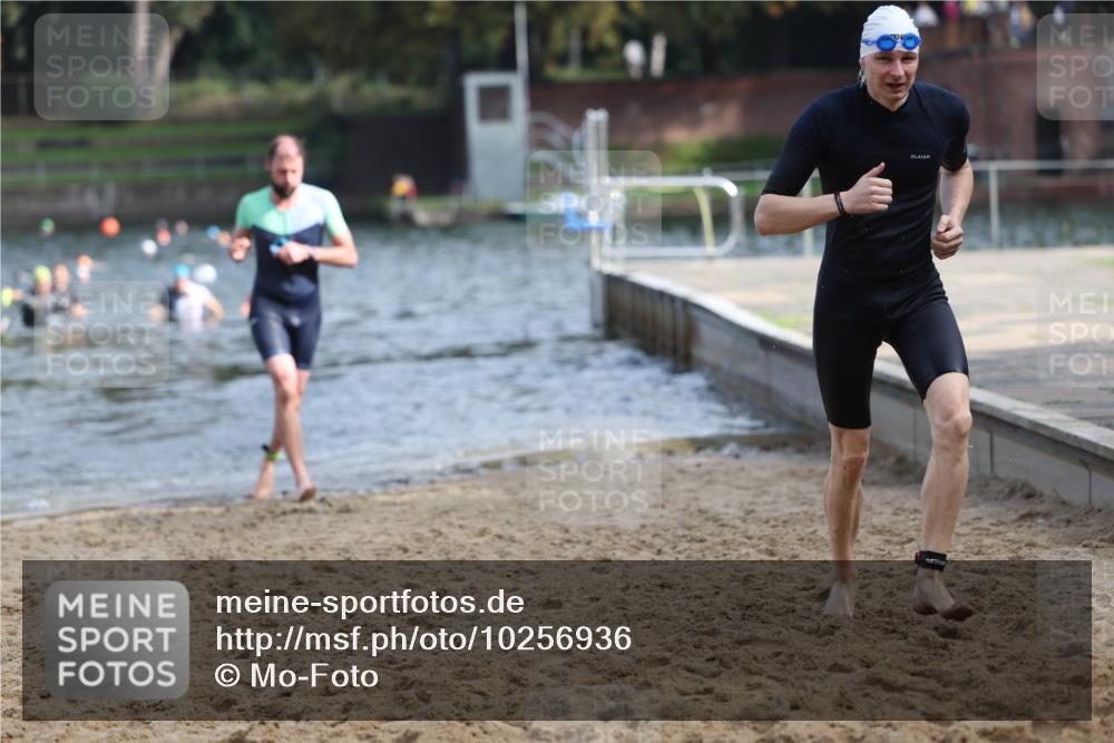 13.09.2026 - Stadtparktriathlon Mo-Foto http://msf.ph/oto/10256936 13.09.2026 10:52:57 Schwimmen 606, 614, 1798 meine-sportfotos.de
