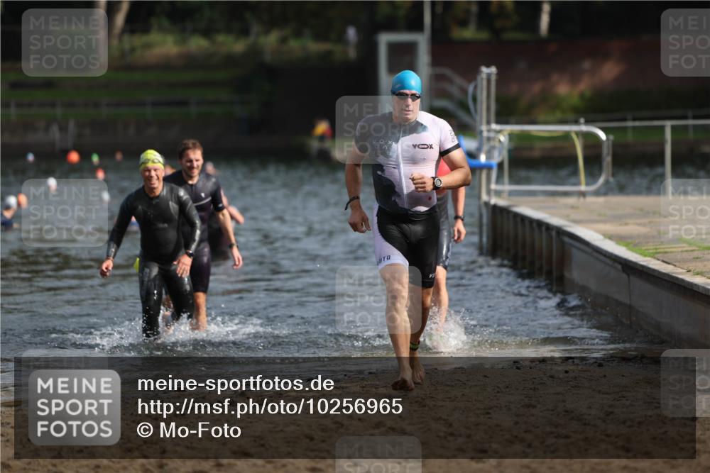 13.09.2026 - Stadtparktriathlon Mo-Foto http://msf.ph/oto/10256965 13.09.2026 10:53:13 Schwimmen 602, 630, 641, 655 meine-sportfotos.de