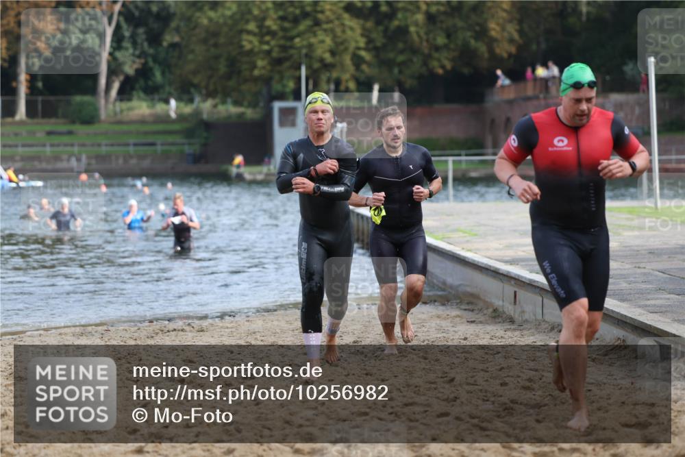 13.09.2026 - Stadtparktriathlon Mo-Foto http://msf.ph/oto/10256982 13.09.2026 10:53:18 Schwimmen 602, 630, 641, 655 meine-sportfotos.de