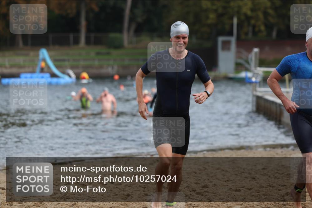 13.09.2026 - Stadtparktriathlon Mo-Foto http://msf.ph/oto/10257024 13.09.2026 10:53:39 Schwimmen 593, 616, 625, 698, 706 meine-sportfotos.de