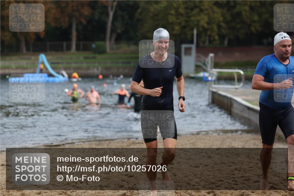 13.09.2026 - Stadtparktriathlon Mo-Foto http://msf.ph/oto/10257026 13.09.2026 10:53:39 Schwimmen 593, 616, 625, 698, 706 meine-sportfotos.de