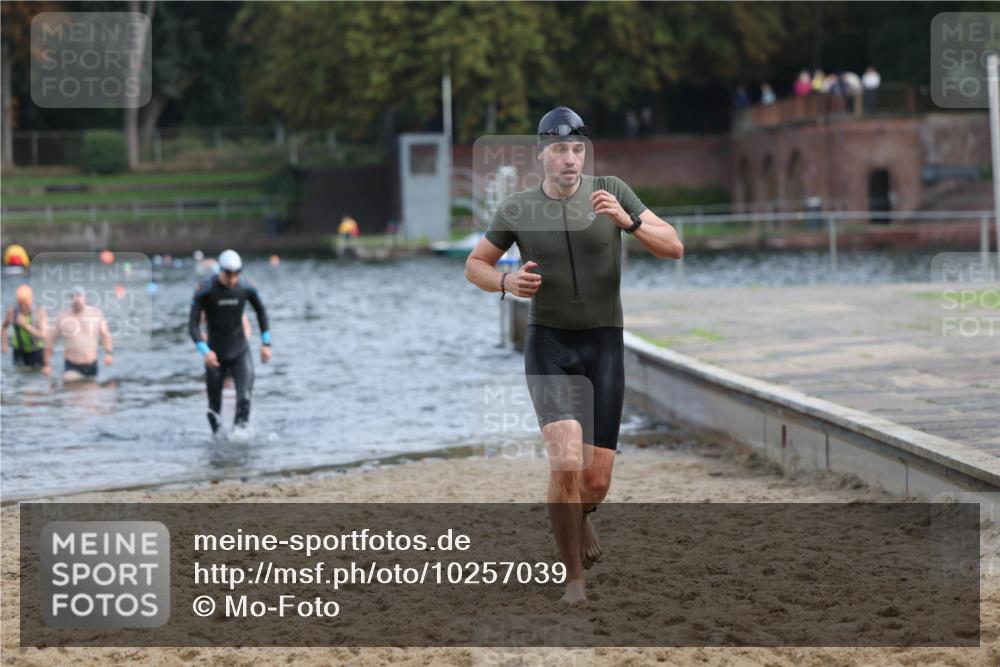 13.09.2026 - Stadtparktriathlon Mo-Foto http://msf.ph/oto/10257039 13.09.2026 10:53:44 Schwimmen 591, 593, 616, 625, 706 meine-sportfotos.de