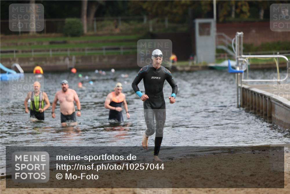 13.09.2026 - Stadtparktriathlon Mo-Foto http://msf.ph/oto/10257044 13.09.2026 10:53:46 Schwimmen 591, 593, 594, 700, 706 meine-sportfotos.de