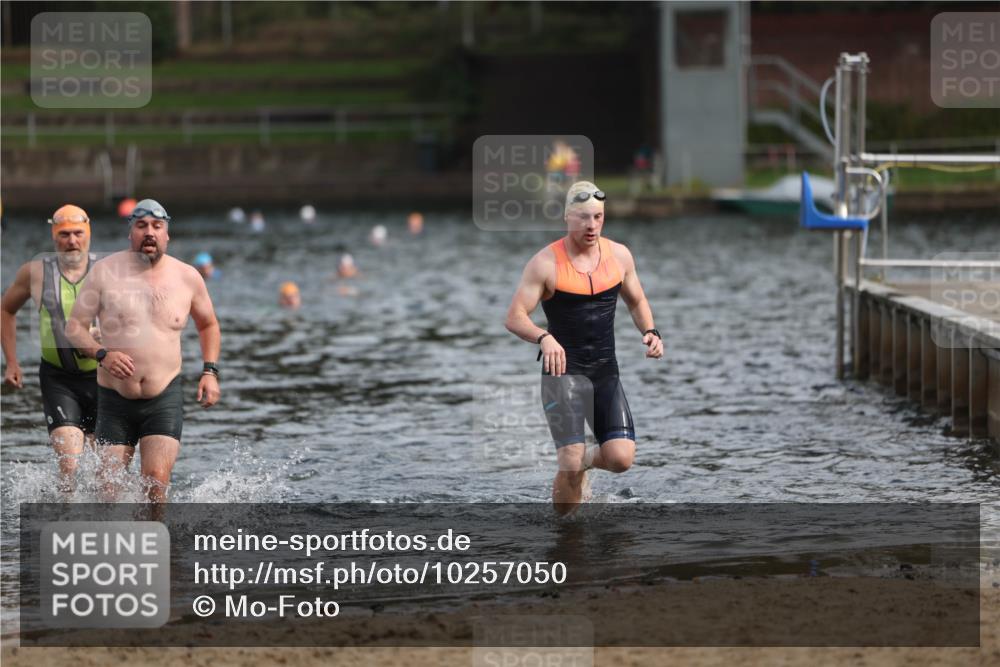 13.09.2026 - Stadtparktriathlon Mo-Foto http://msf.ph/oto/10257050 13.09.2026 10:53:51 Schwimmen 591, 594, 700, 706 meine-sportfotos.de