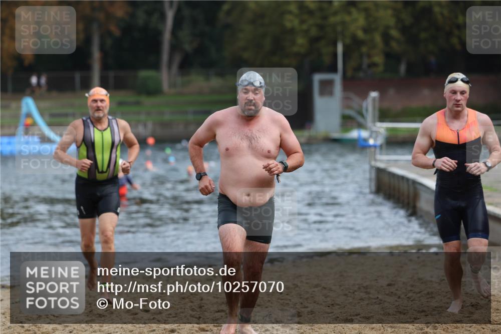 13.09.2026 - Stadtparktriathlon Mo-Foto http://msf.ph/oto/10257070 13.09.2026 10:53:56 Schwimmen 591, 594, 700 meine-sportfotos.de