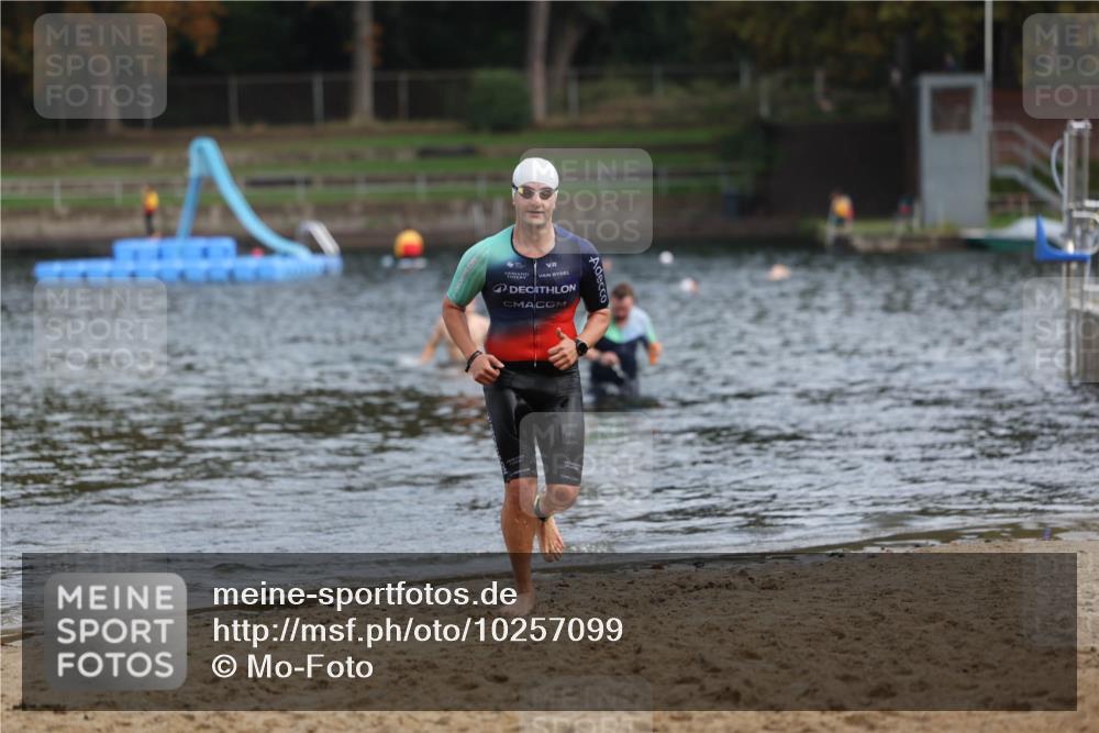 13.09.2026 - Stadtparktriathlon Mo-Foto http://msf.ph/oto/10257099 13.09.2026 10:54:12 Schwimmen 589, 592 meine-sportfotos.de